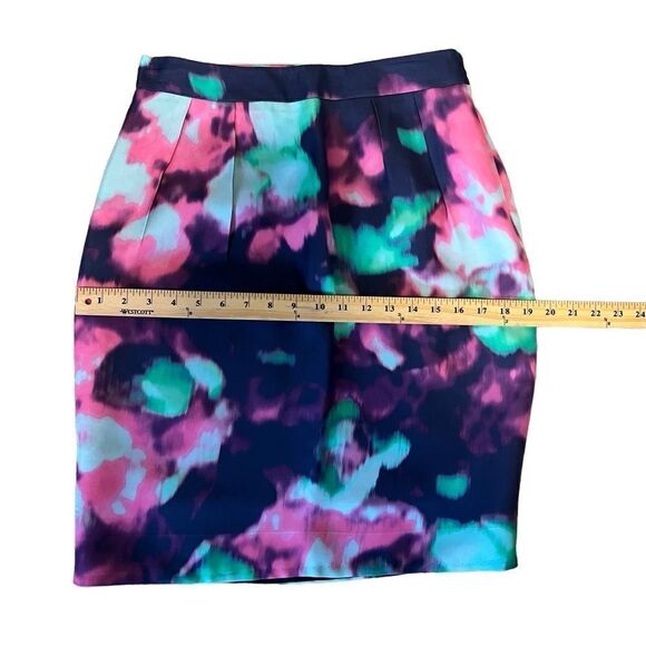 Kate Spade Barry Pink Purple Blue Green Watercolor Skirt. Sz 4. Good Condition - Picture 8 of 11
